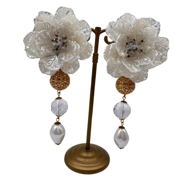 Pendientes Princesa Flor Blanco Colección Jote Martínez 2026
