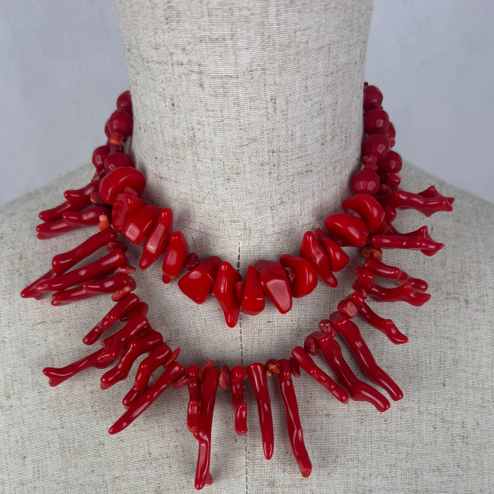 collar, collar de resina, collar rojo, bisutería, complemento de mujer, accesorios de verano, collar maxi, estilo mediterráneo, moda mujer, collar original
